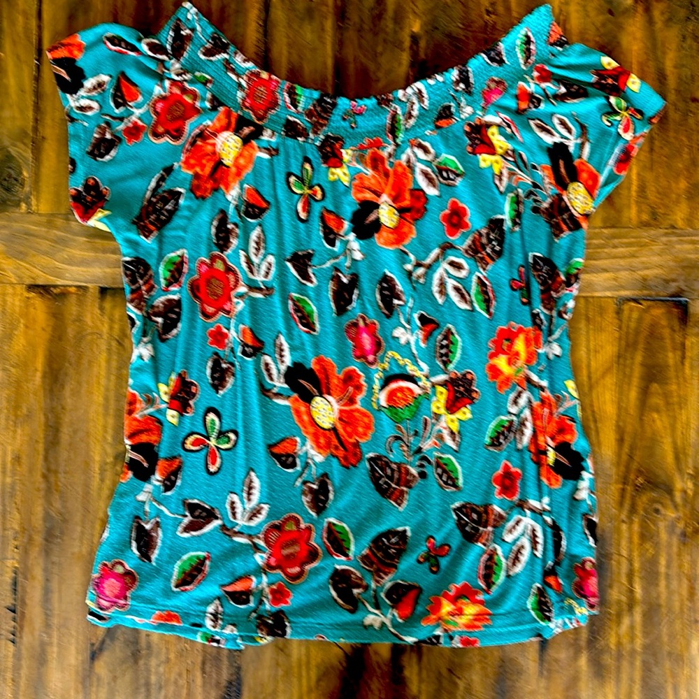Floral print blouse